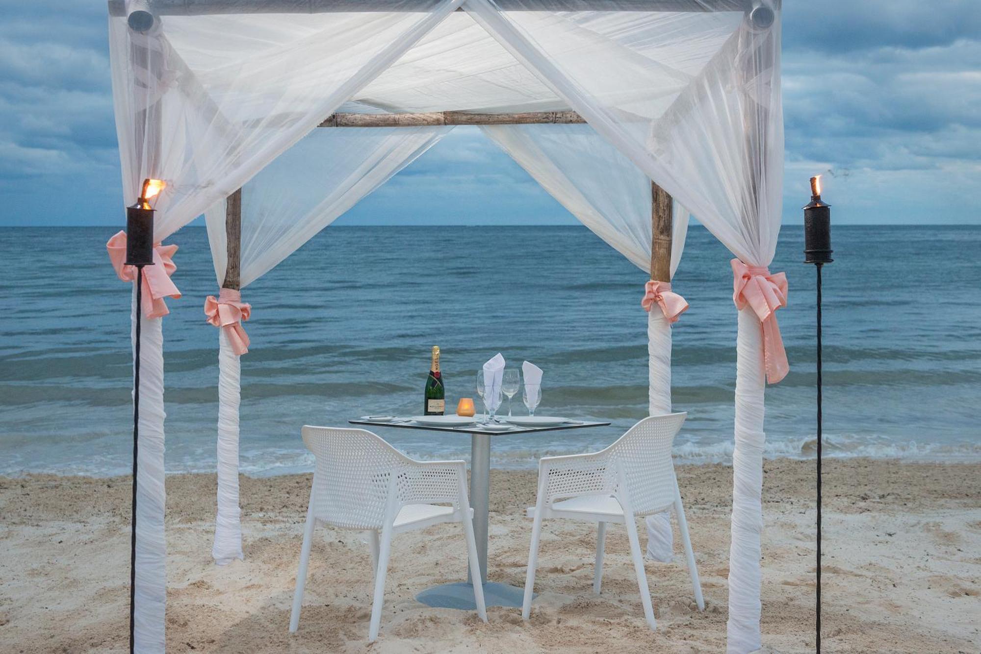 El Beso Adults Only At Ocean Coral & Turquesa All Inclusive Puerto Morelos Exterior photo