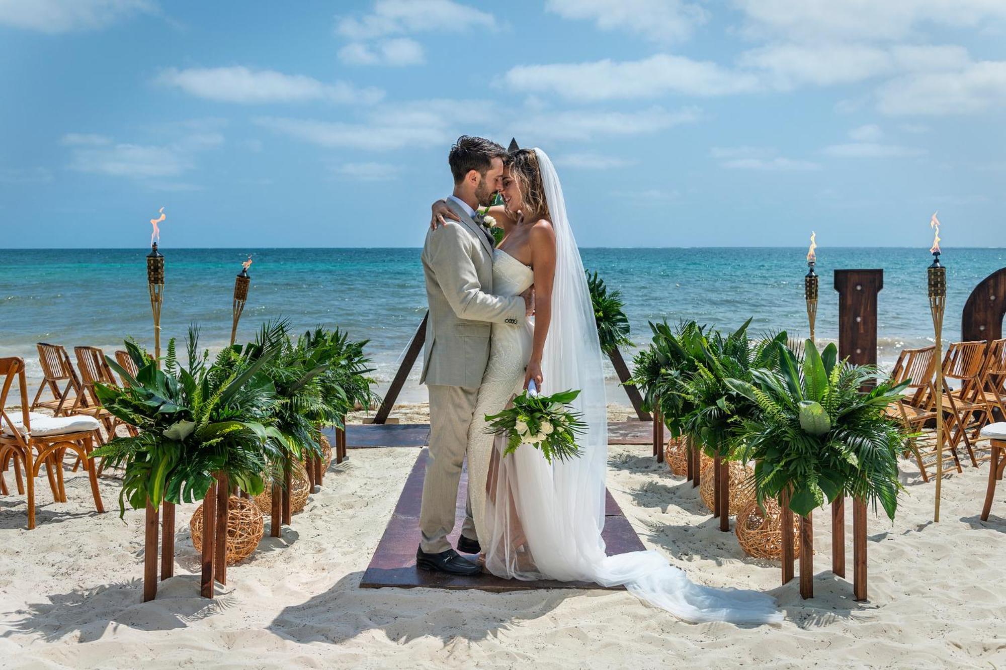 El Beso Adults Only At Ocean Coral & Turquesa All Inclusive Puerto Morelos Exterior photo